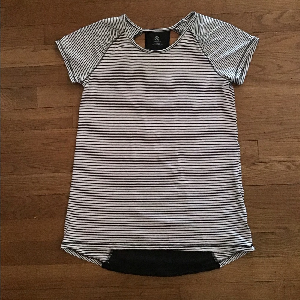 Black and White SS Athletic Top